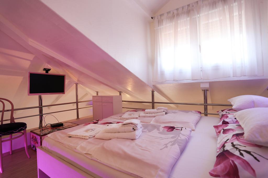 Apartments Ella สปลิท ภายนอก รูปภาพ