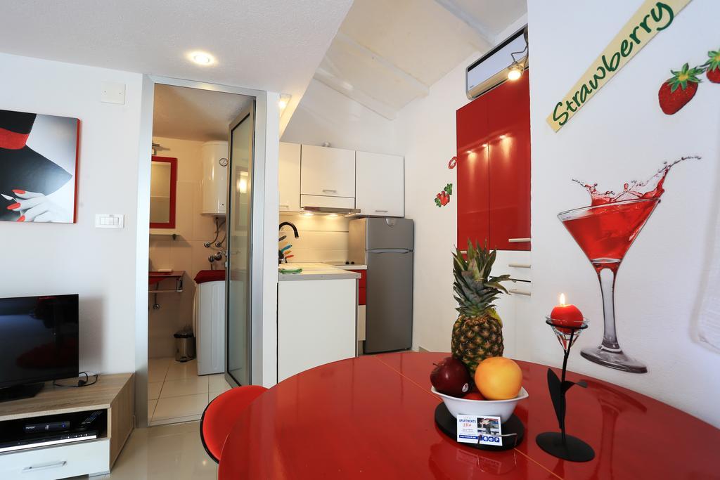 Apartments Ella สปลิท ภายนอก รูปภาพ